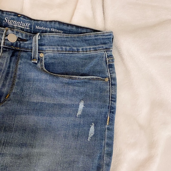 ☼ NWOT distressed skinny jeans - Picture 9 of 14